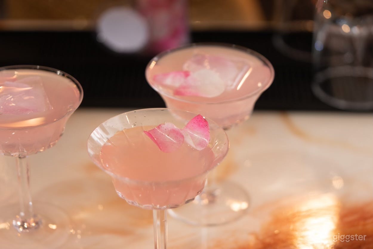 Chic Flower Bar Photo 2