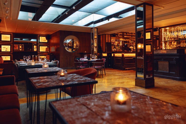  Luxury Bar Restaurant in central London 