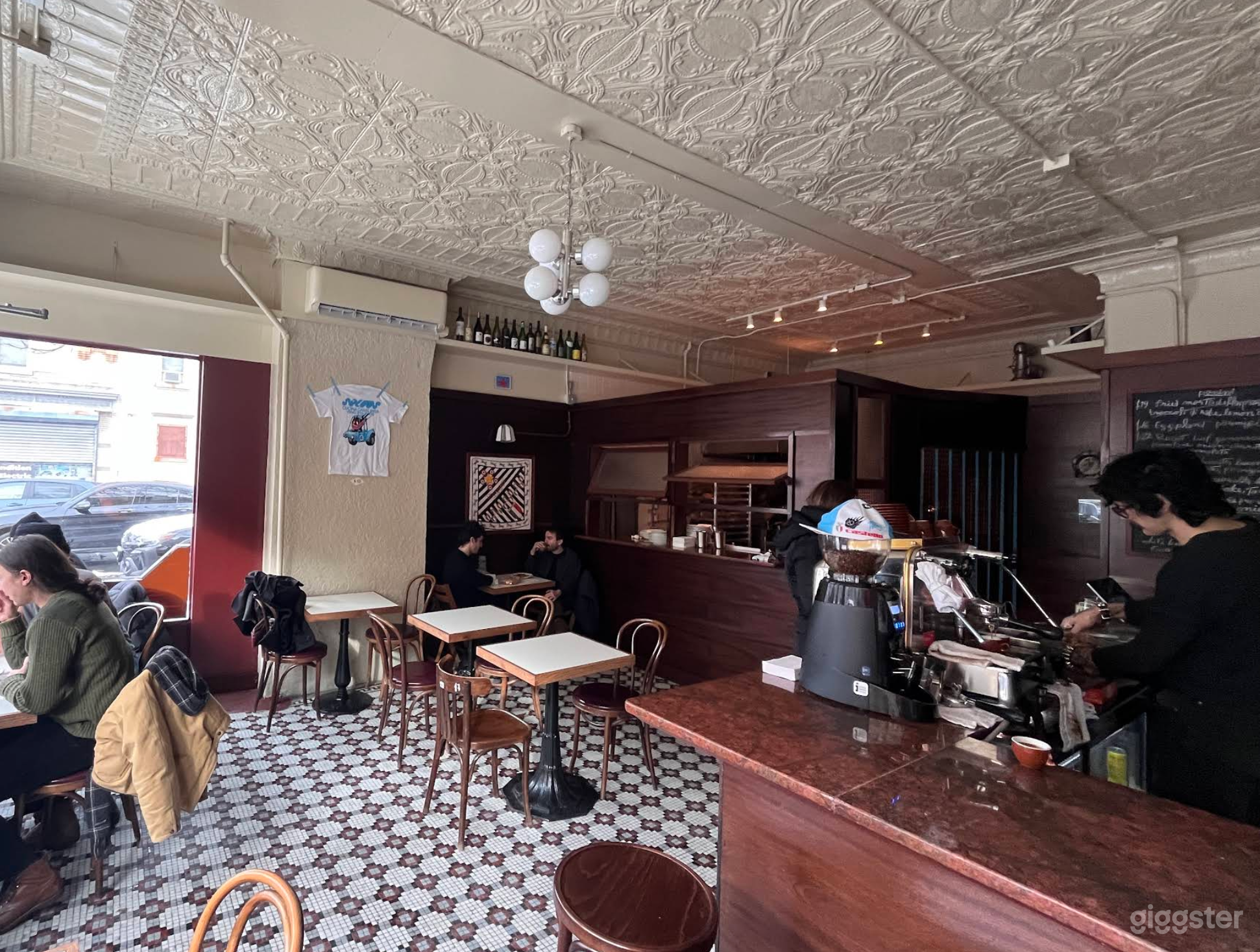 Italian/European Restaurant Space for Rent Photo 4