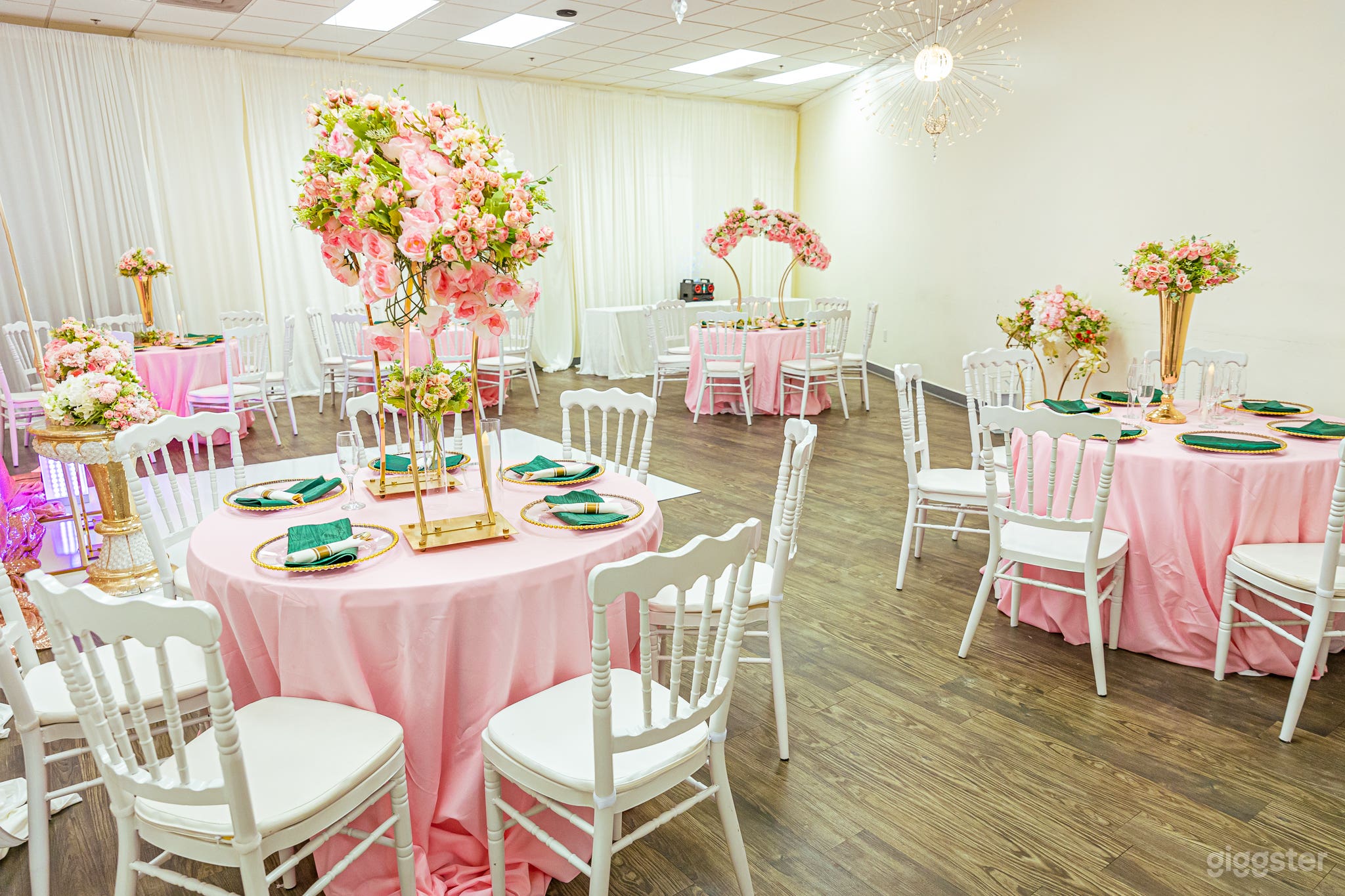 Exquisite Event Space in Houston (Full Buyout) Photo 1