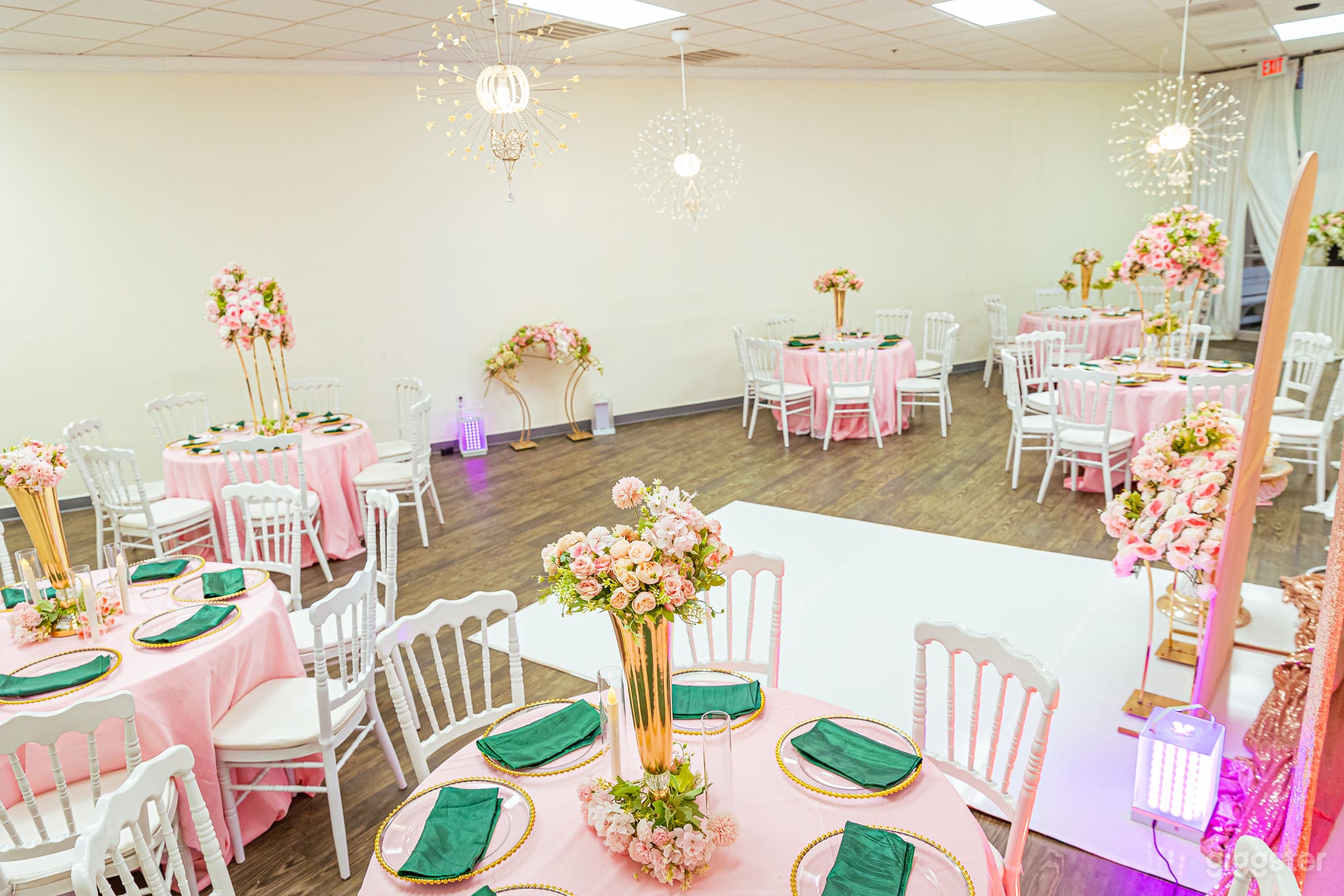 Exquisite Event Space in Houston (Full Buyout) Photo 4