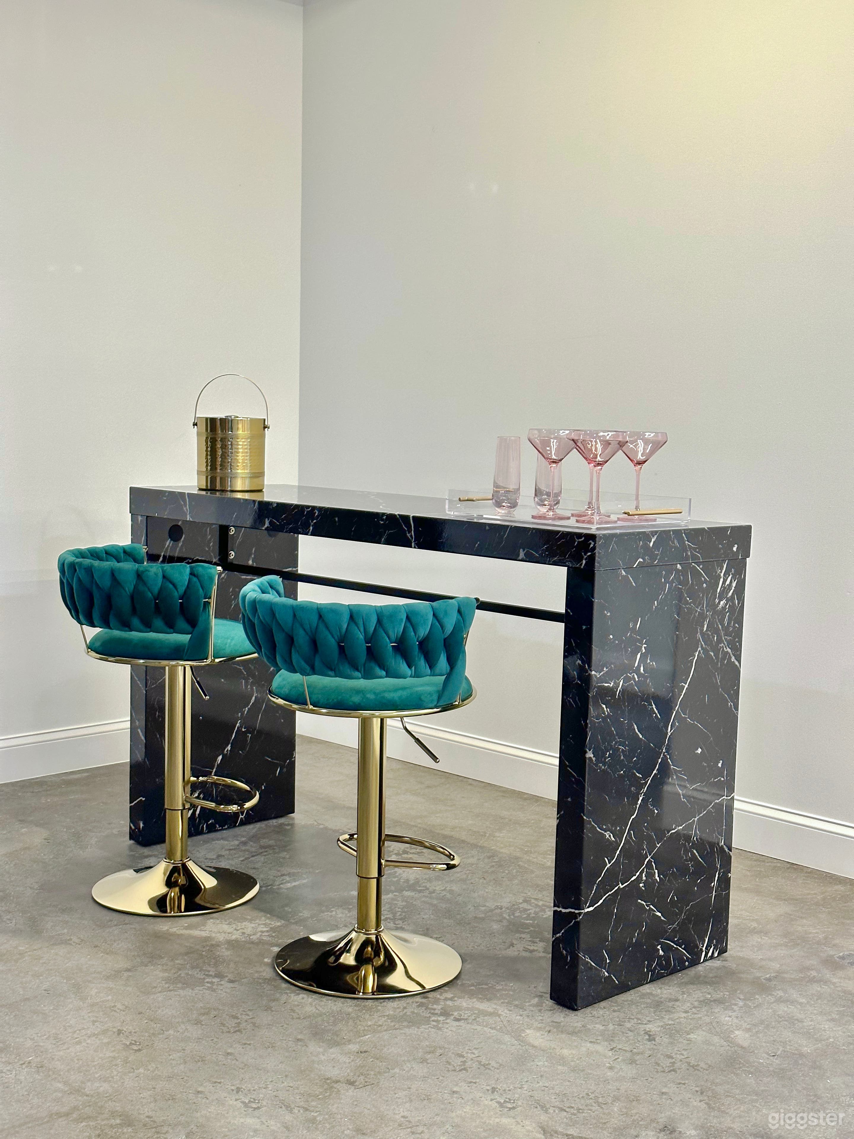 Outstanding Blank Space For All Kinds Of Events Photo 2