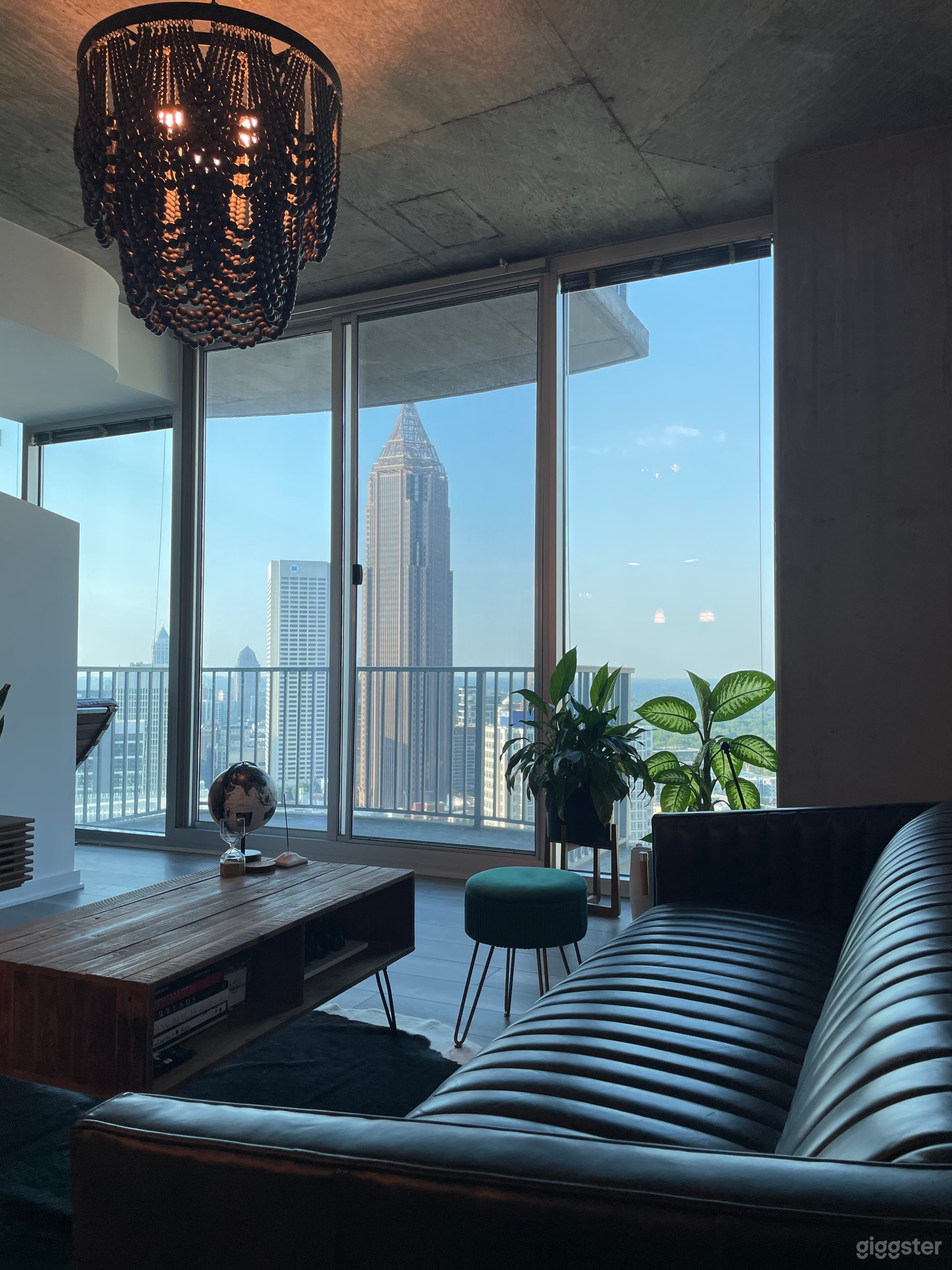 Modern Downtown Condo with Stunning Skyline View Photo 2