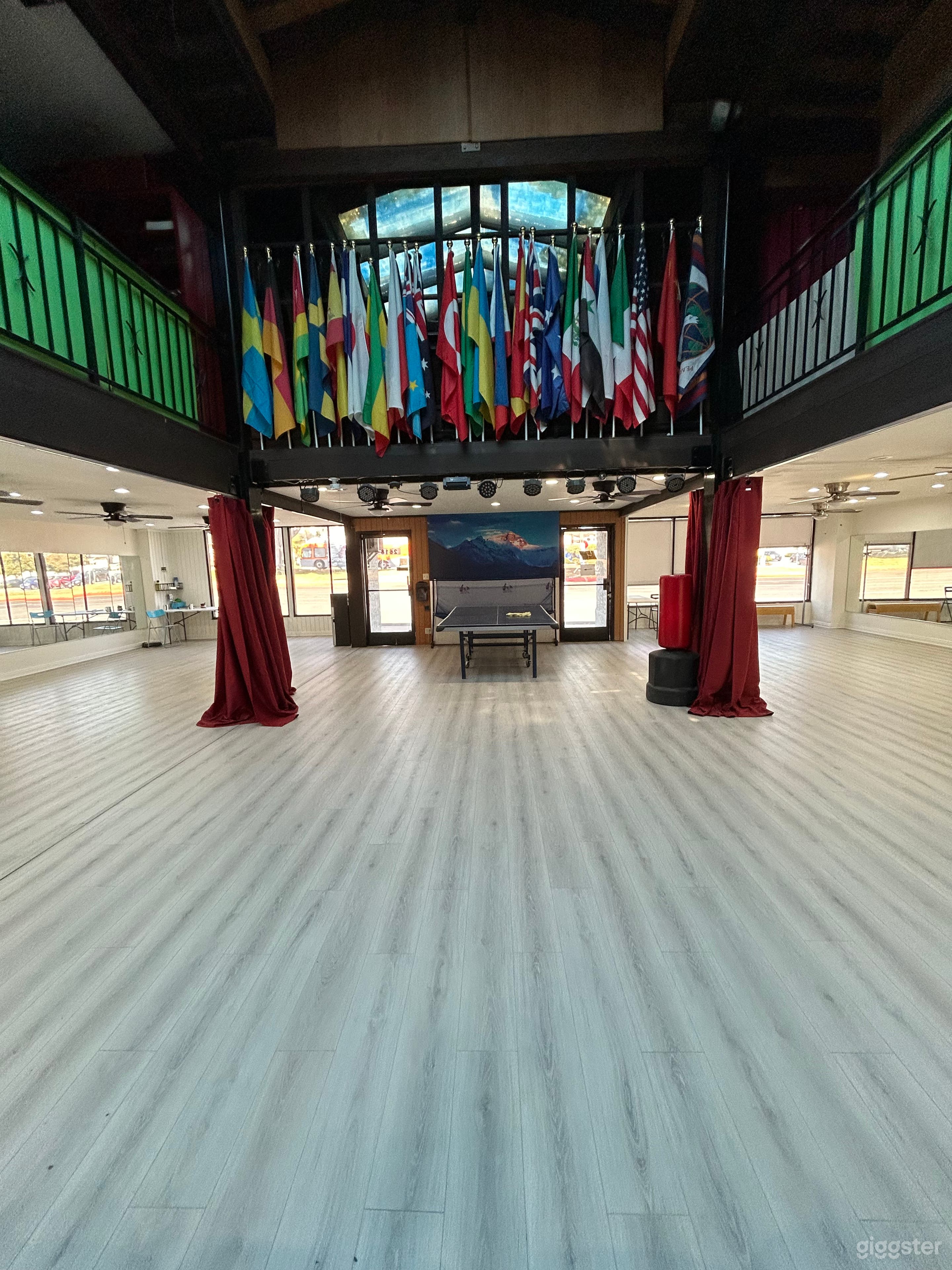 Multi function/ Open Dance floor studio (Full Buy Out) Photo 1