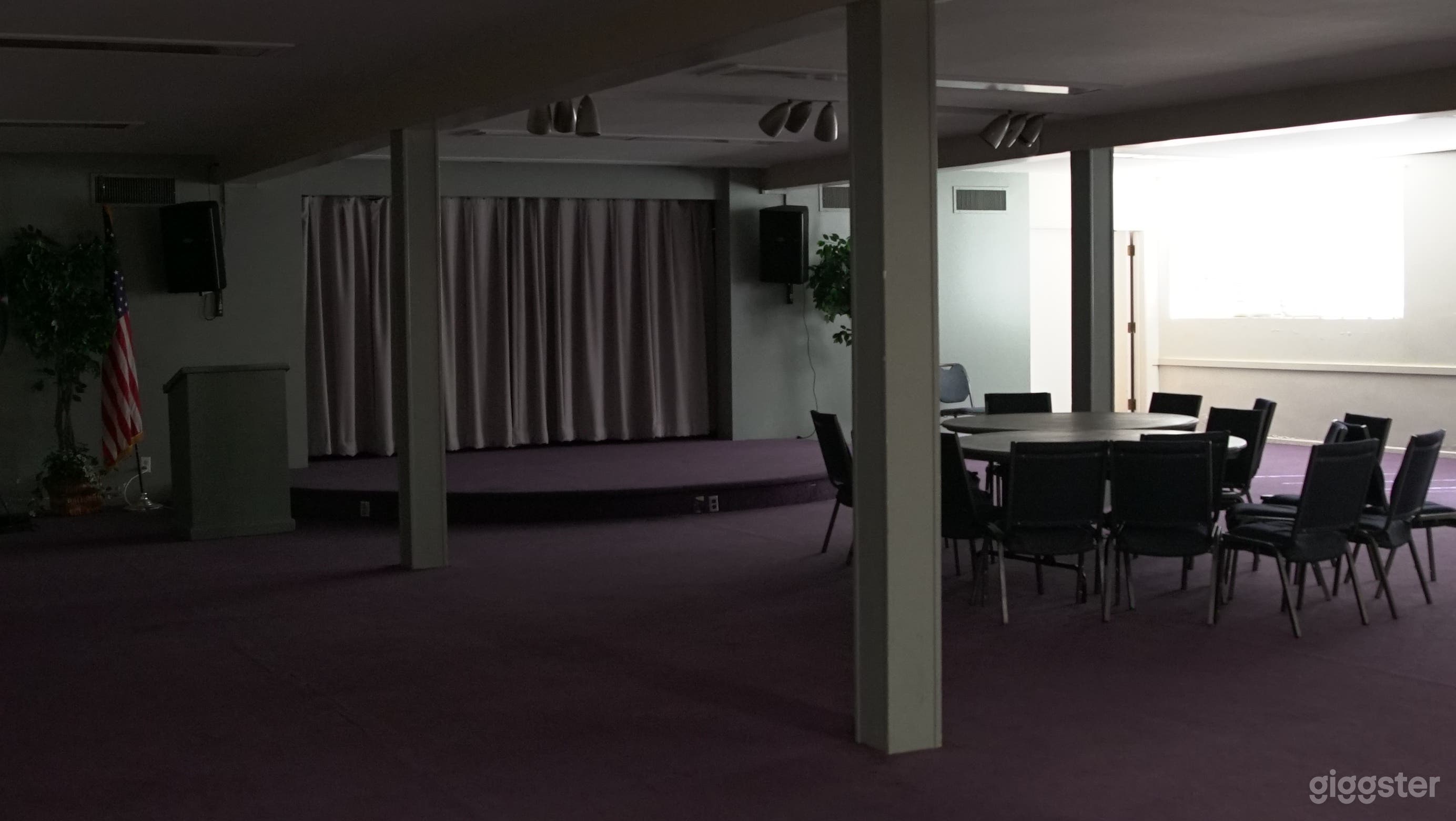 Hollywood Church "Cellar" - Event Hall Photo 1