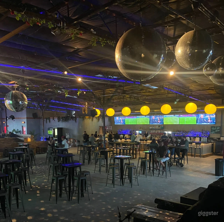  Indoor venue in downtown San Antonio 