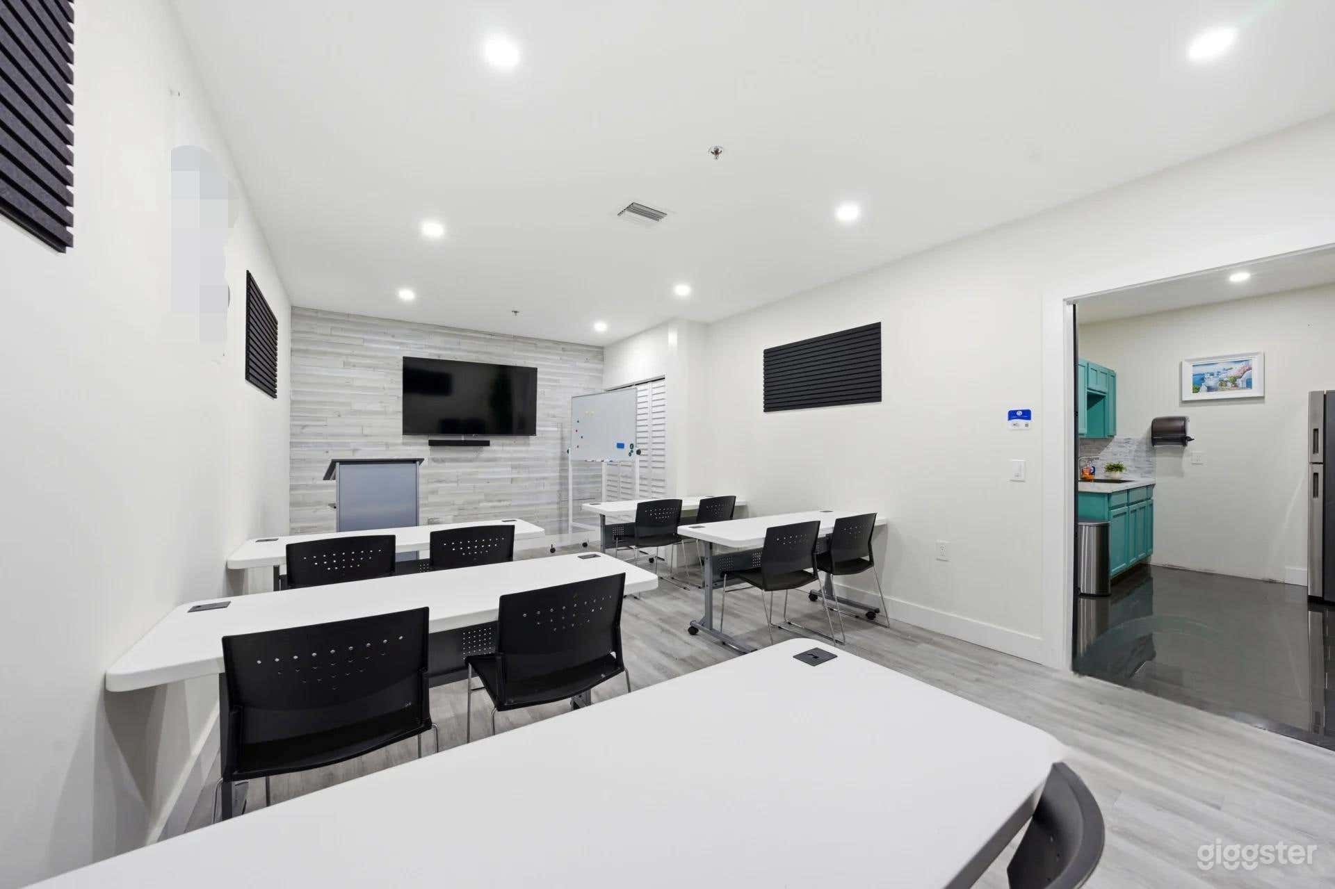 Private Breakout Room for Meetings, Workshops & Small Group Photo 3