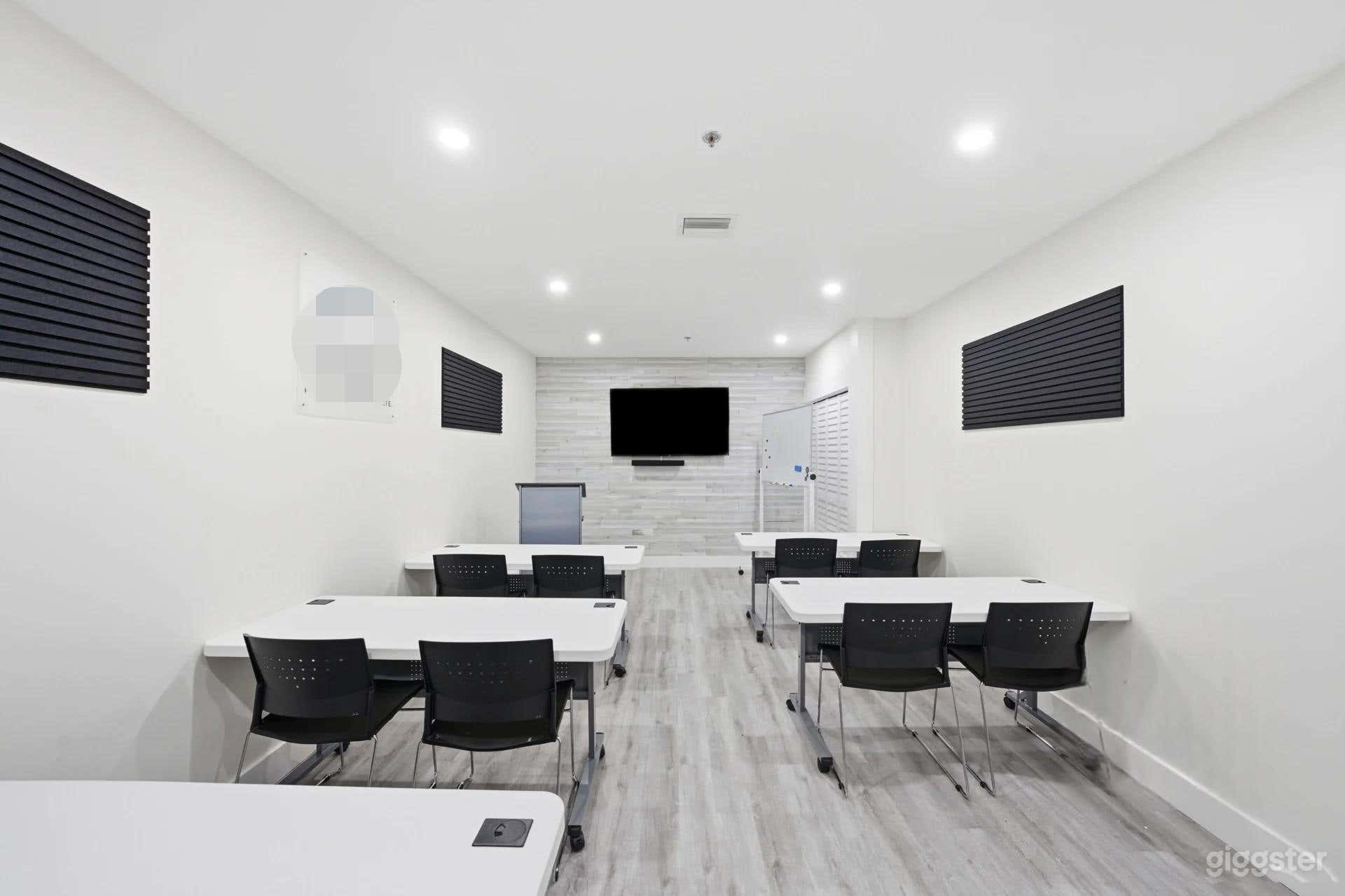 Private Breakout Room for Meetings, Workshops & Small Group Photo 1