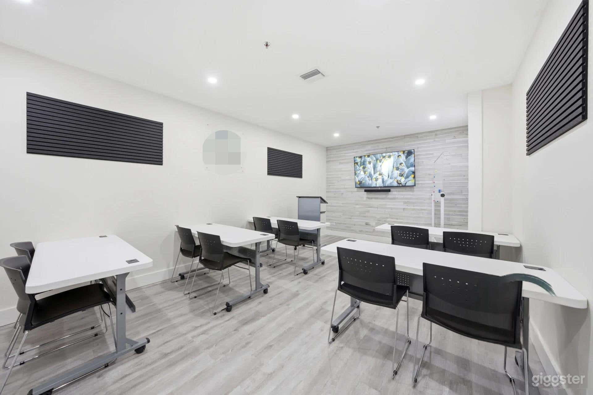 Private Breakout Room for Meetings, Workshops & Small Group Photo 2