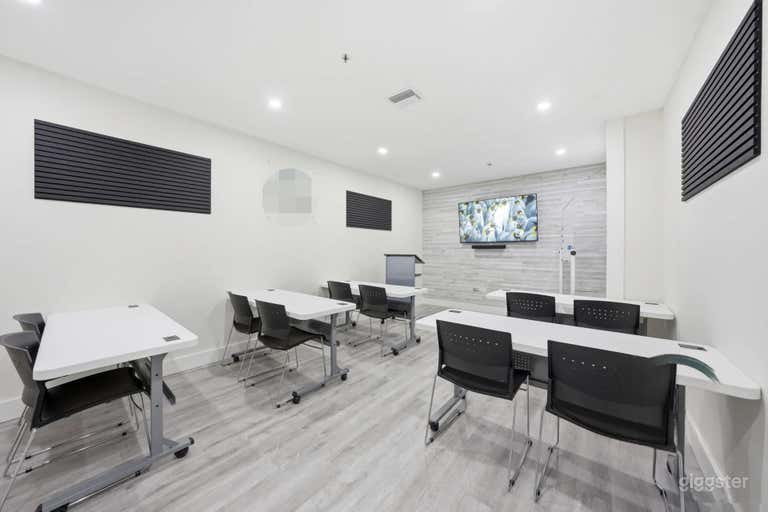  Private Breakout Room for Meetings, Workshops & Small Group 