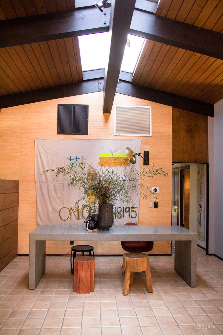  A 1960’s MID CENTURY JEM AT ROY ROGERS ESTATES  