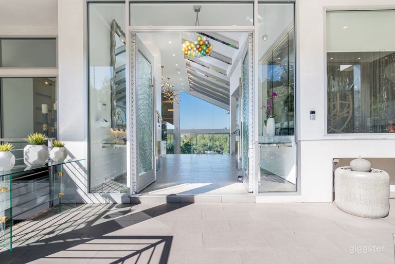  The Contemporary Glass Mansion 