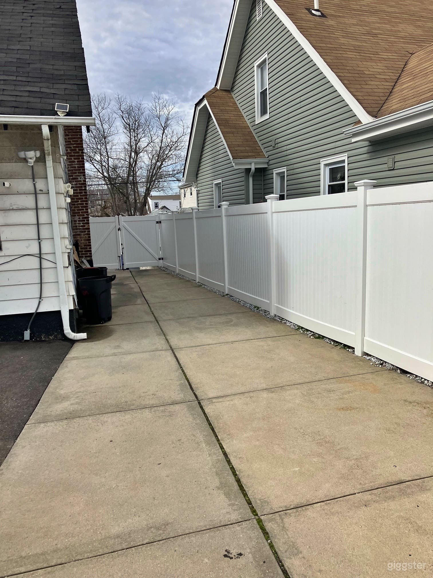 Stunning Backyard in New York Photo 4