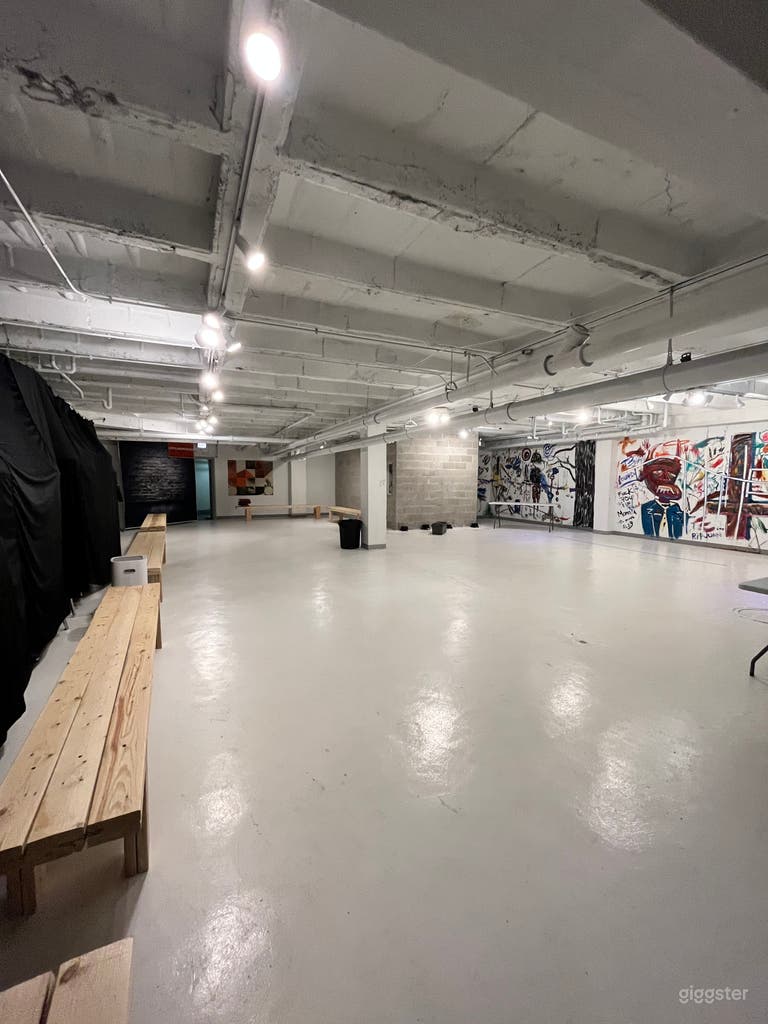  Hidden Basement Venue with Club Vibes 