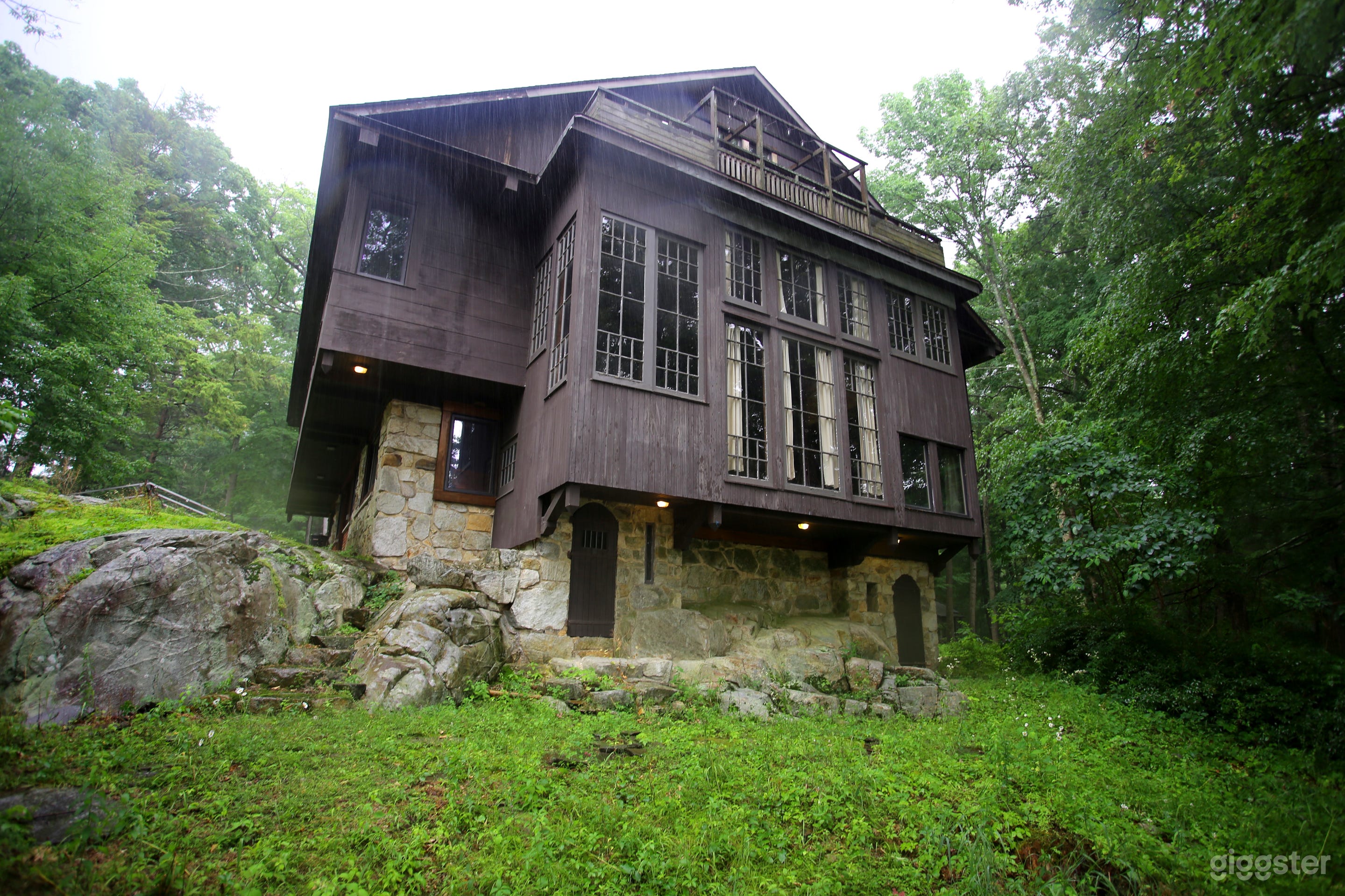 The Chaplin Mansion in the Woods Photo 1
