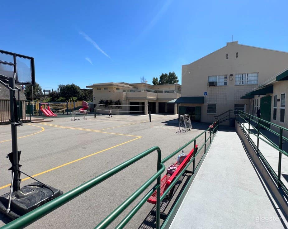 Private School Outdoor Basketball Court Photo 3