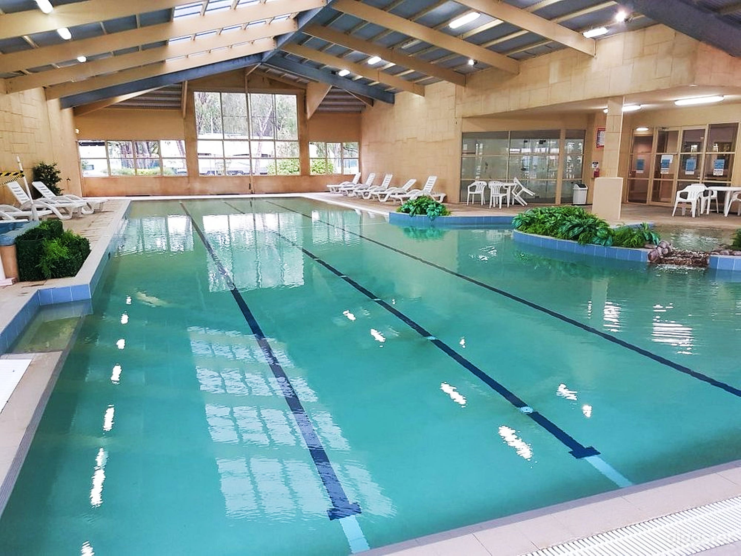 25m Indoor Heated Swimming Pool Photo 2