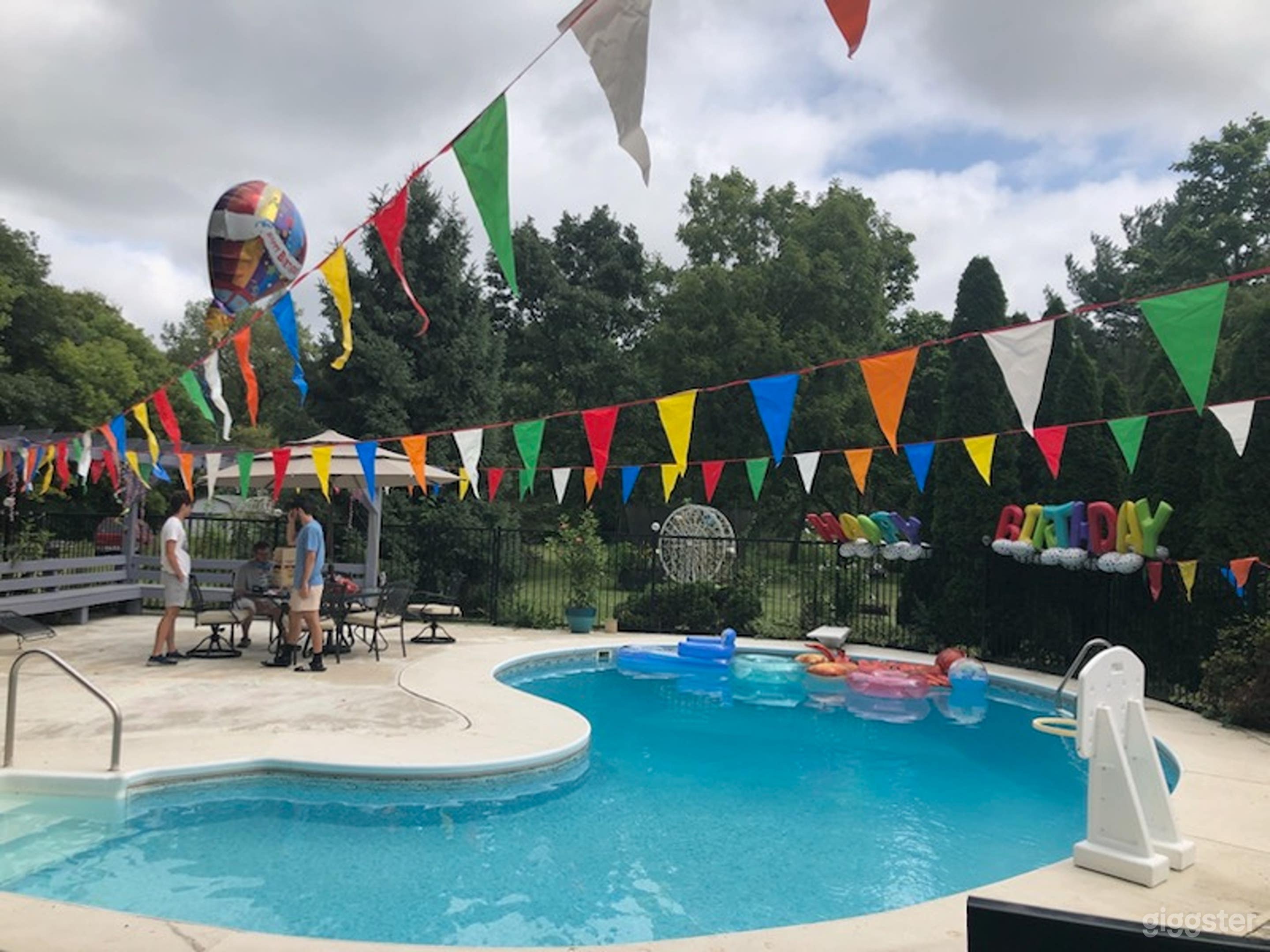 Kidney-Shaped Pool in a 10-Acre Estate Photo 2