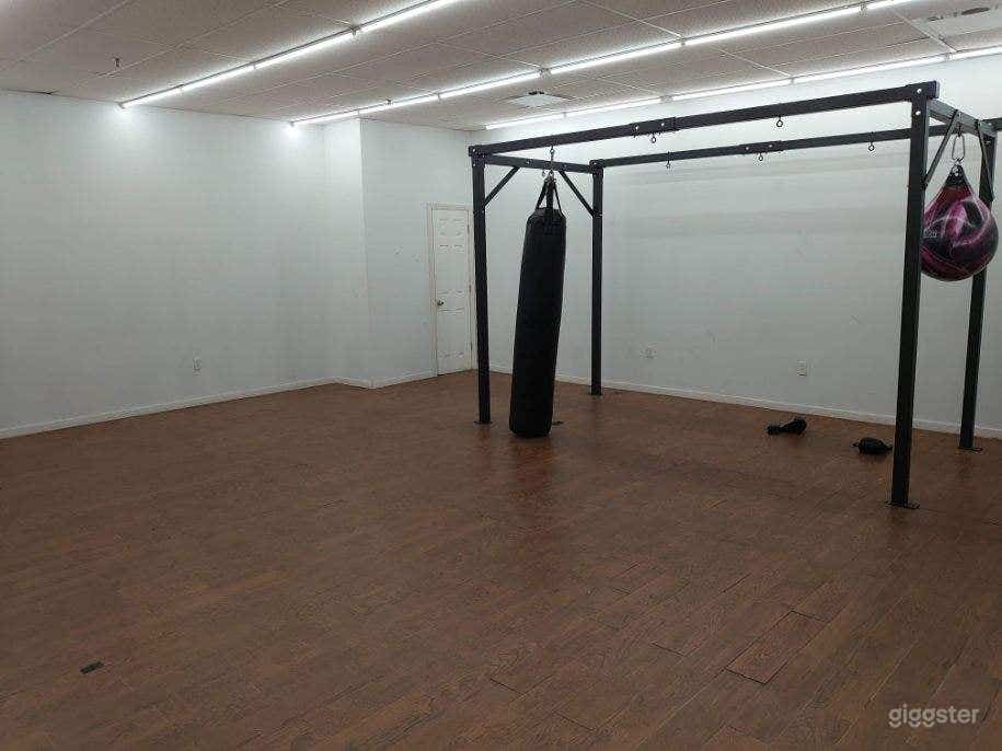 Personal Training Gym Fitness Center for Rent Photo 3