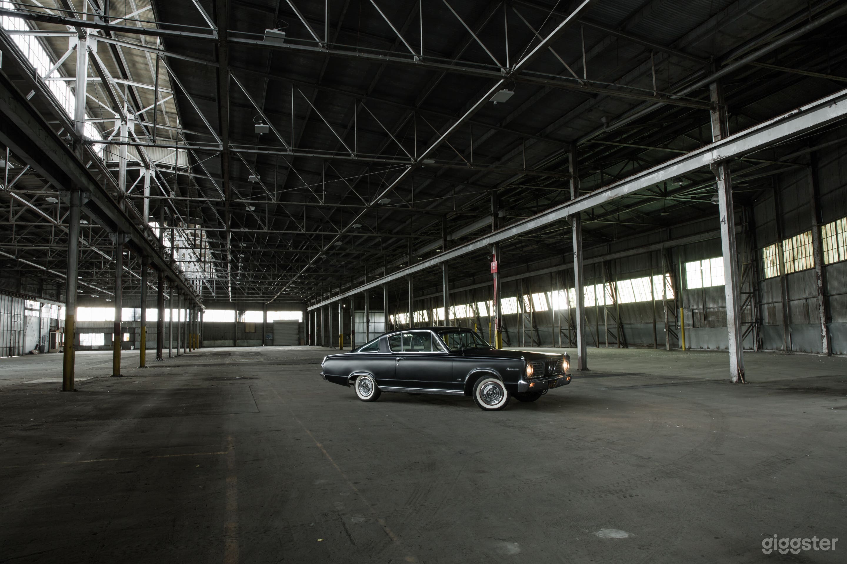 #40,032 Warehouse Los Angeles Photo 2