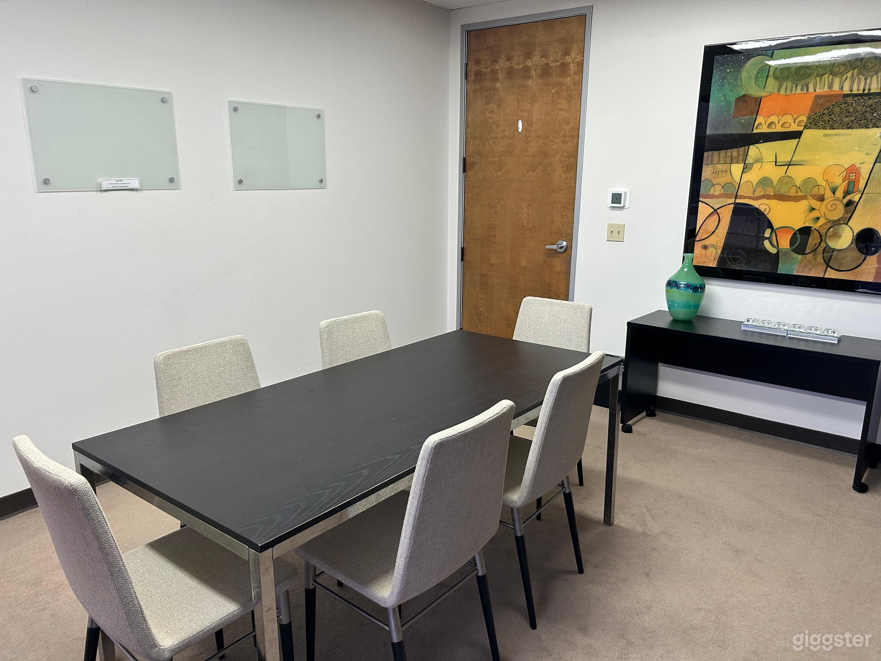 Warm Medium Conference Photo 2