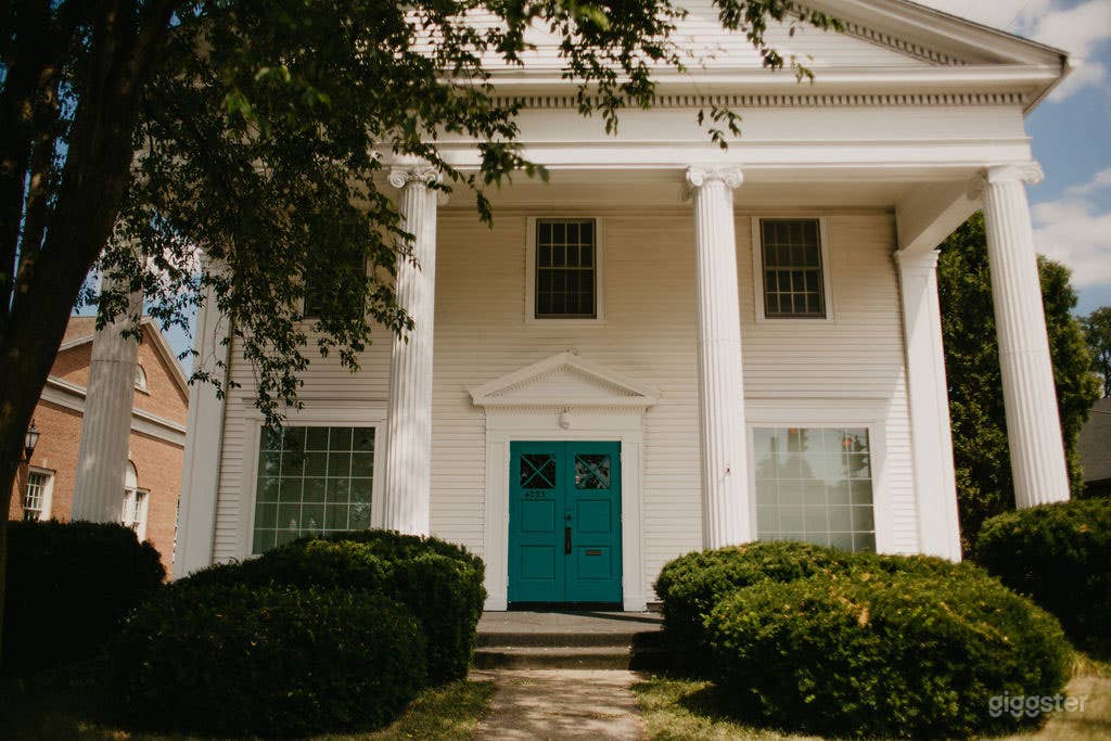 Bright and Unique Yoga Studio in Orchard Park Photo 3