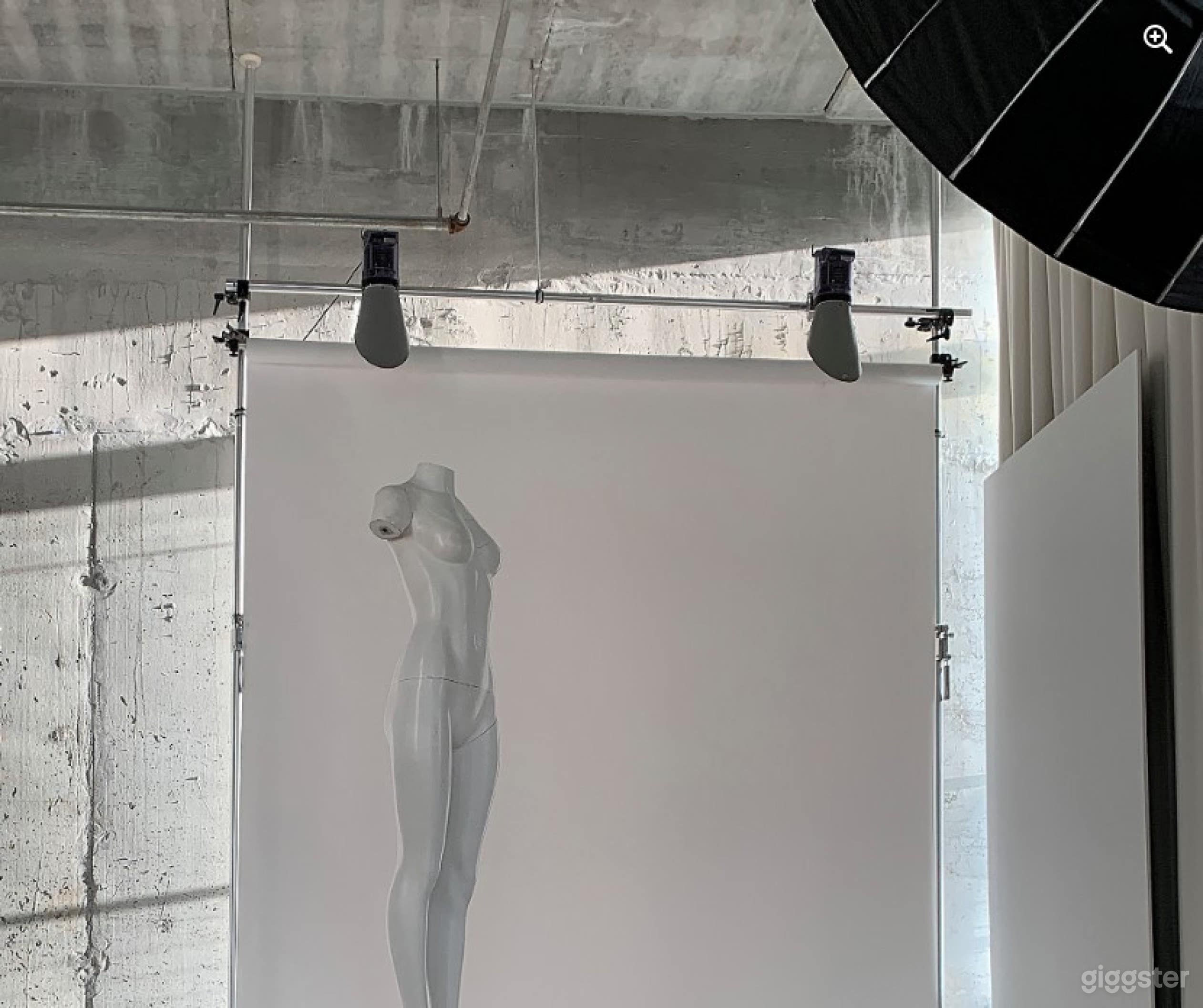 E Commerce Photography Studio In Miami Photo 2