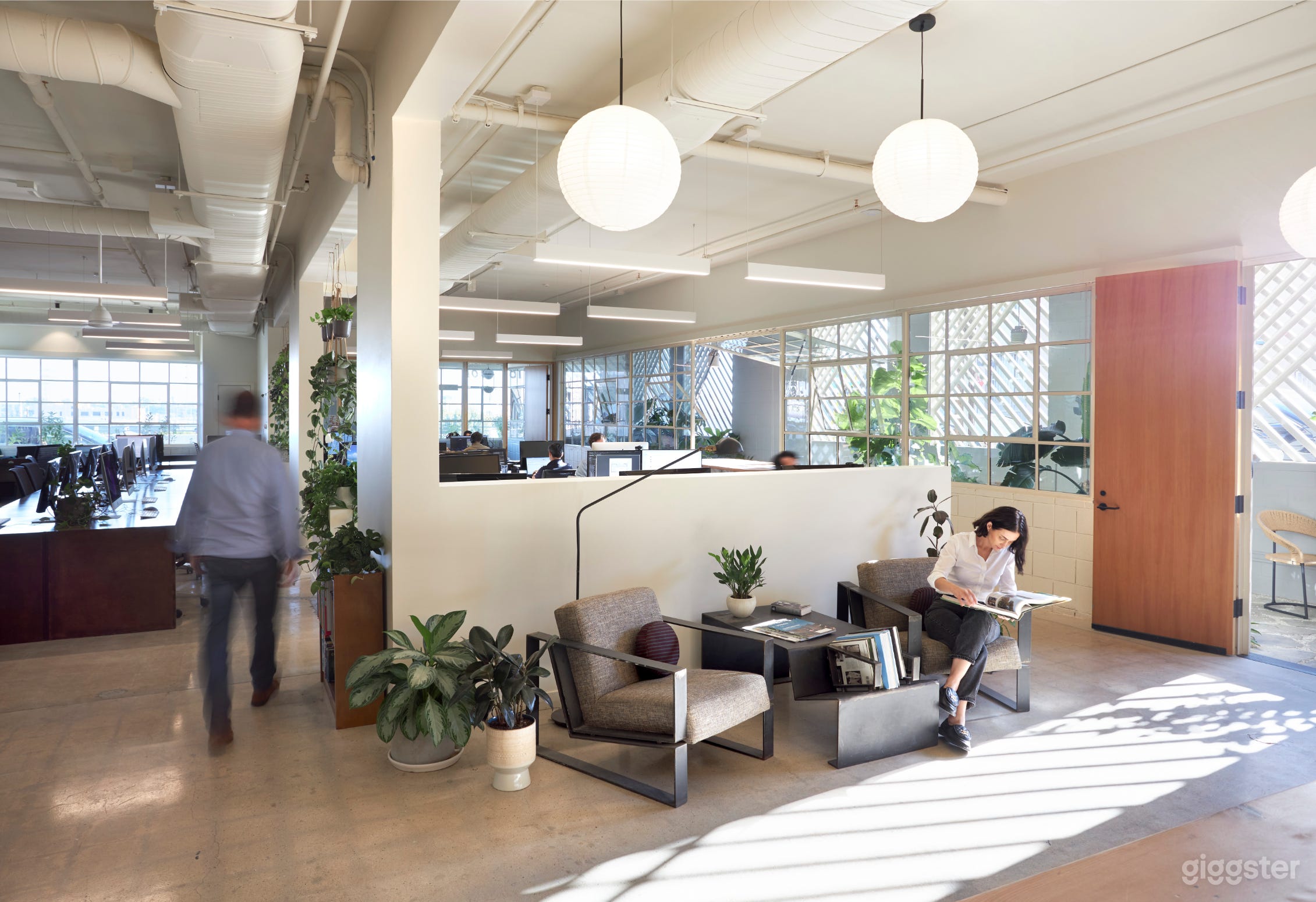 Creative Workspace/Office Photo 3