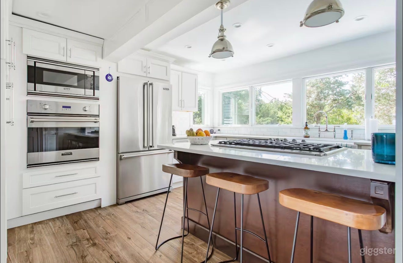 Oceanfront Villa with Private Beach | Long Island Photo 3