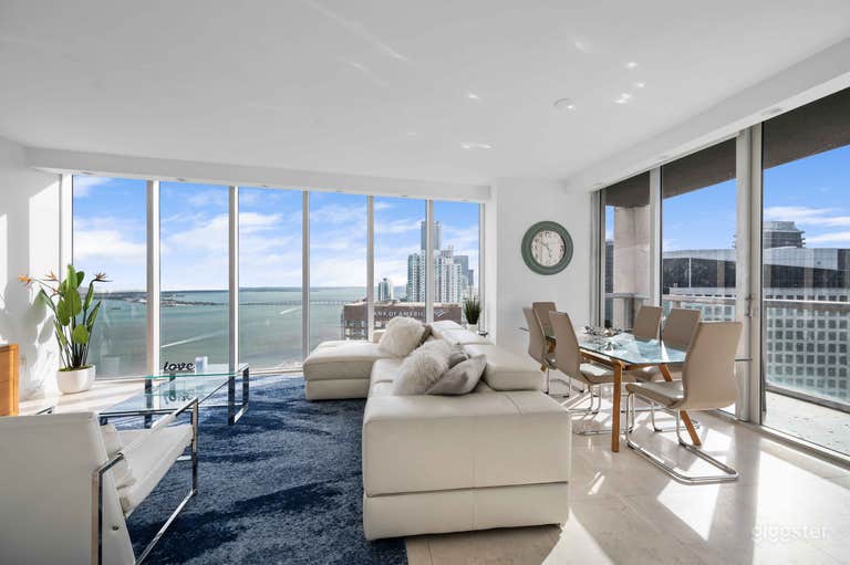  Breathtaking High-Rise Condo with Ocean & Coastline Views 