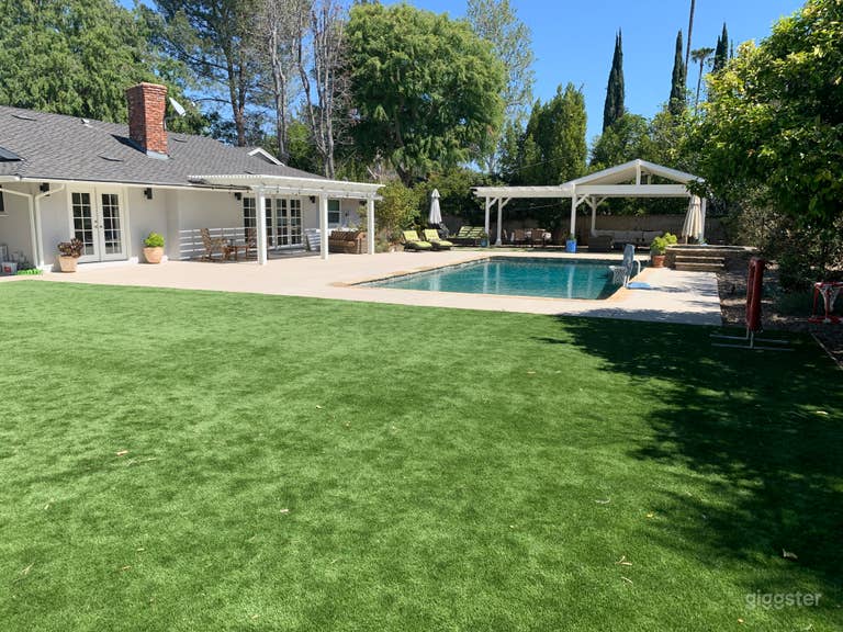  Encino Ranch Style Home on 1/2 acre 