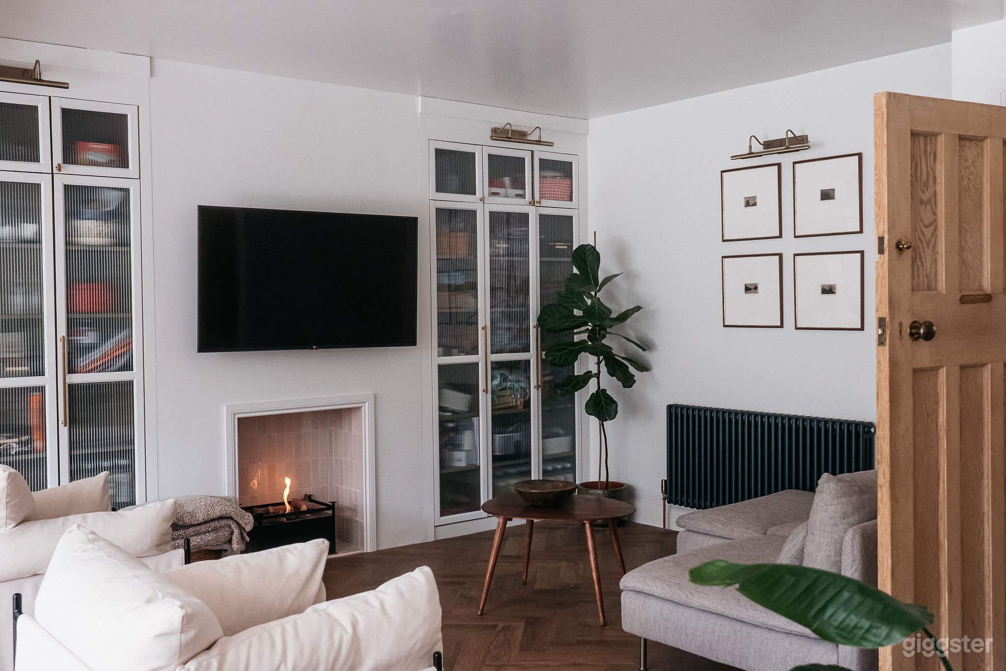 Textural, newly renovated house and garden in Hove Photo 3