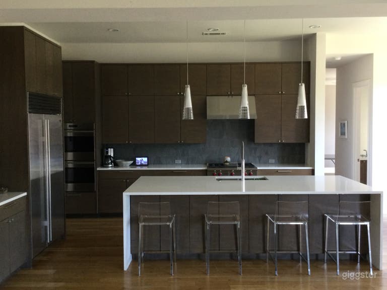  Kitchen island  