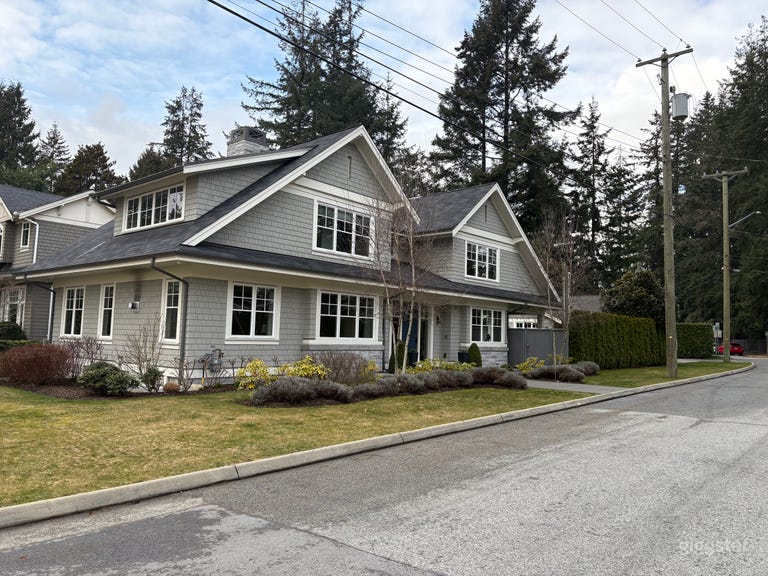  Transitional Craftsman 