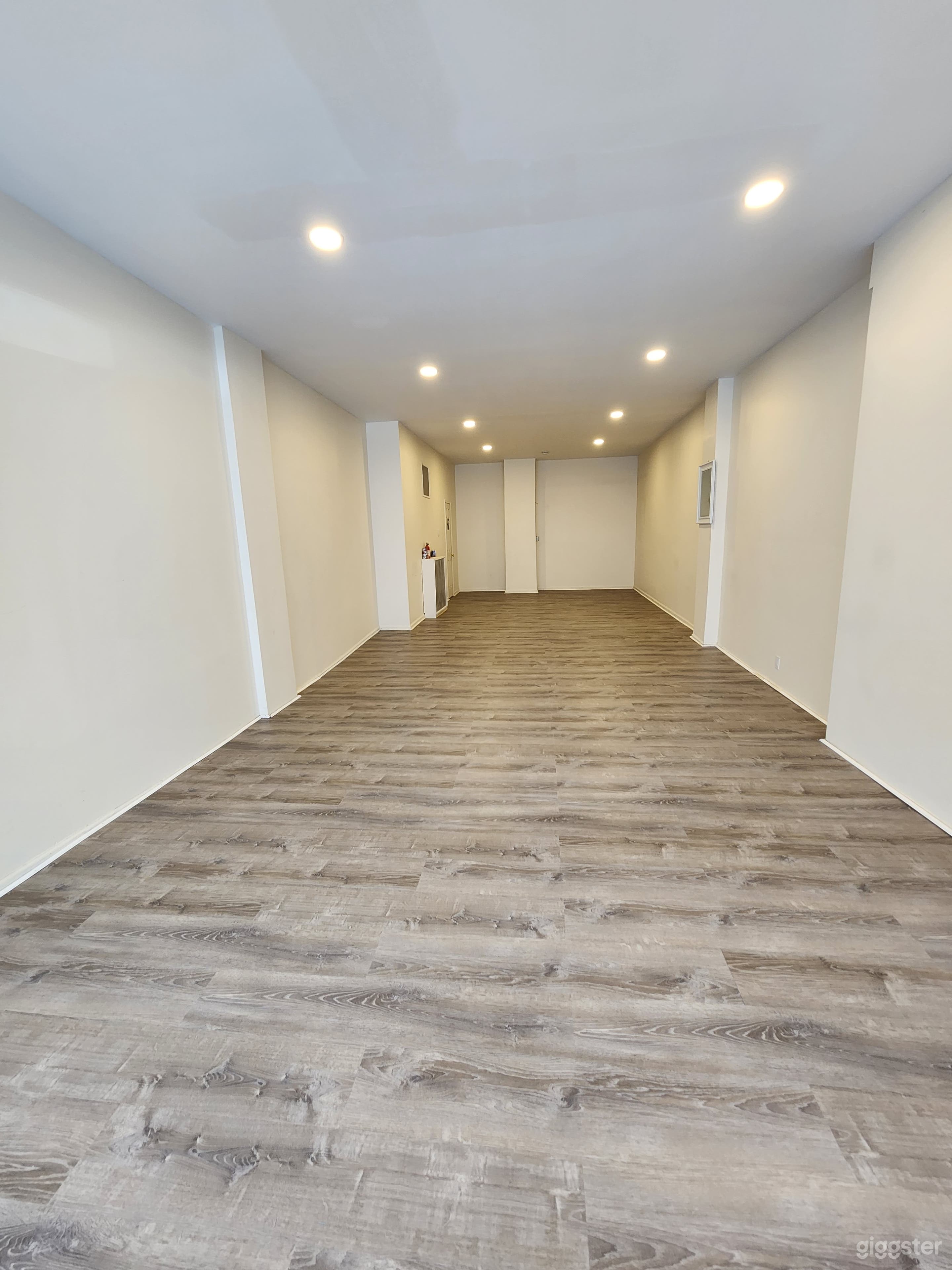 Taylor amour EVENTS Space Photo 1