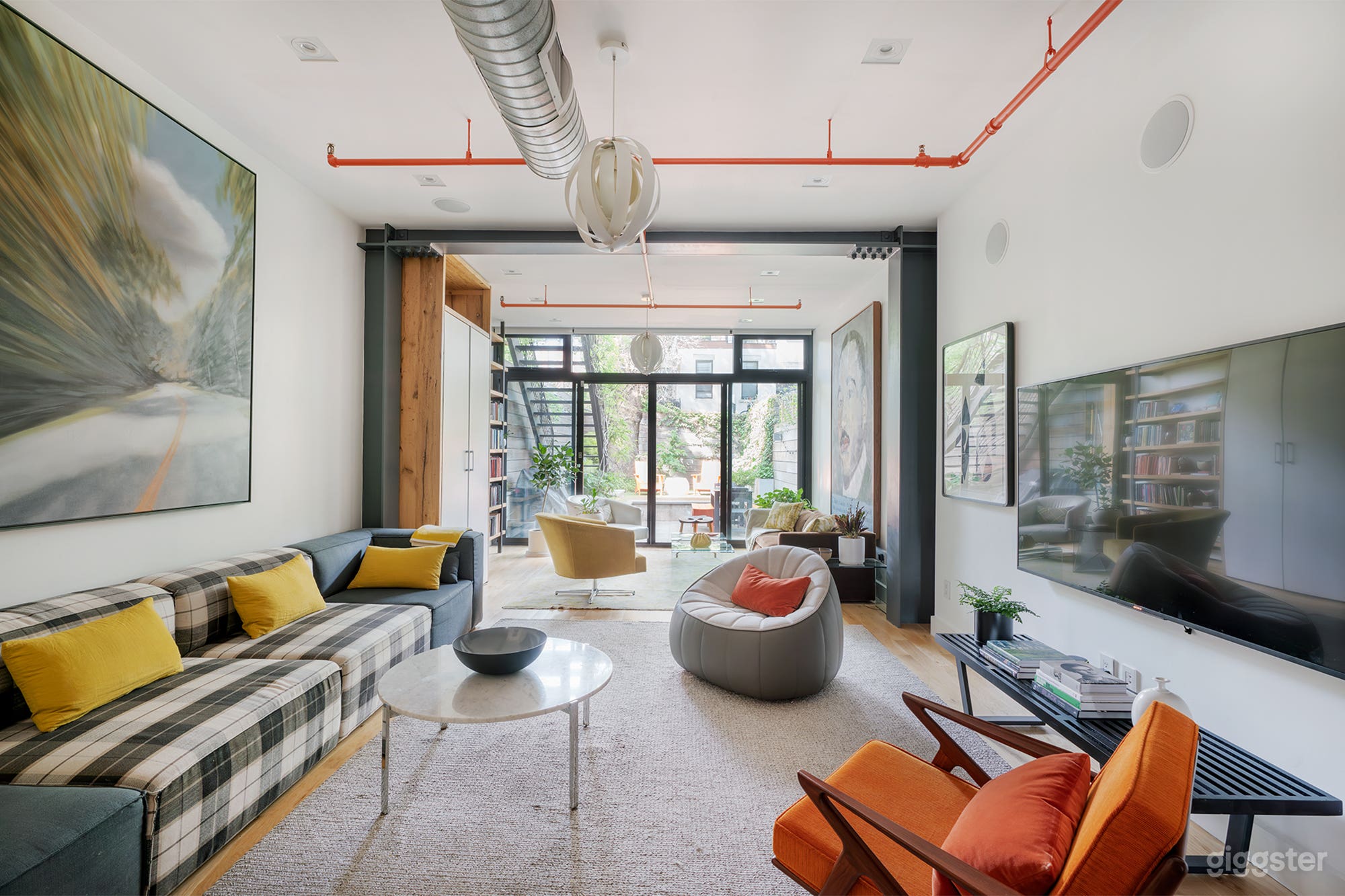 Cheery Harlem Home Photo 1