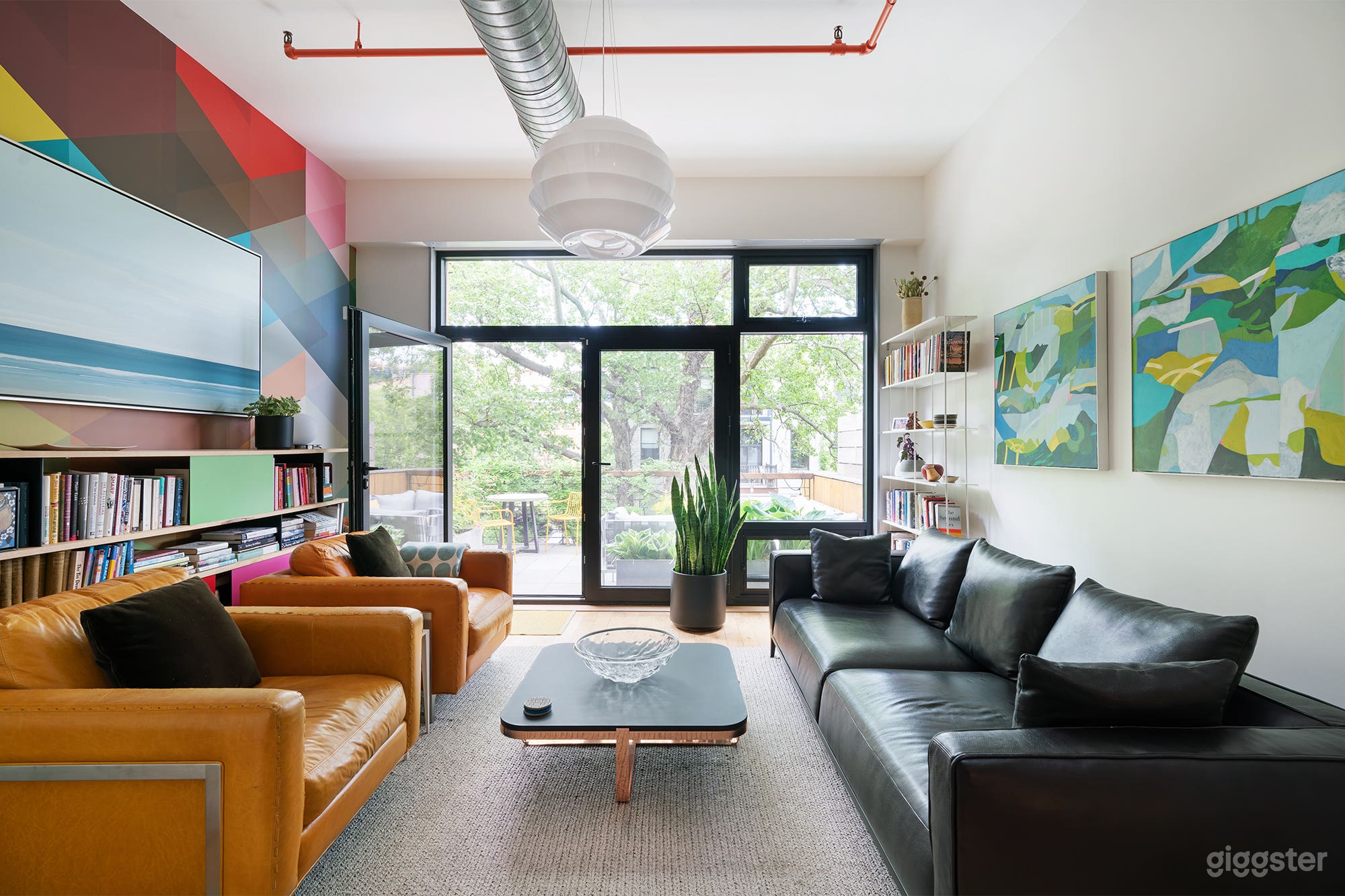 Cheery Harlem Home Photo 2