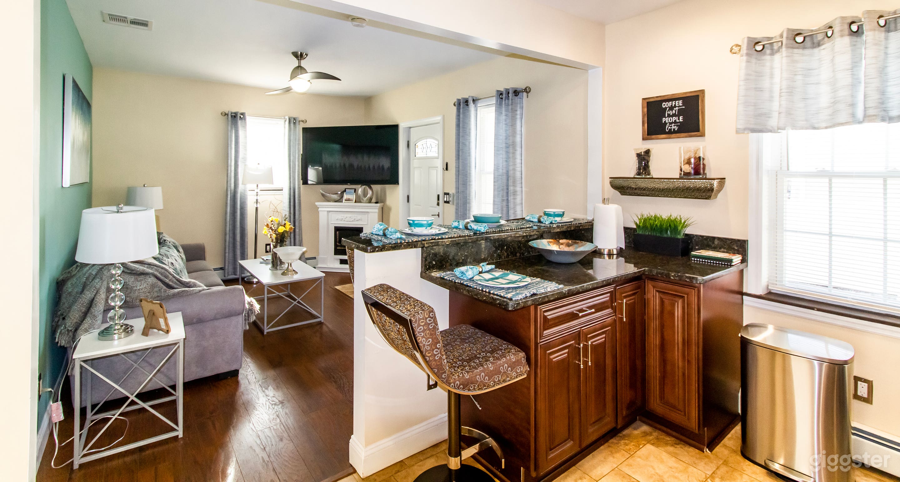 Cozy apartment with Master bedroom and 2 Bath Photo 1