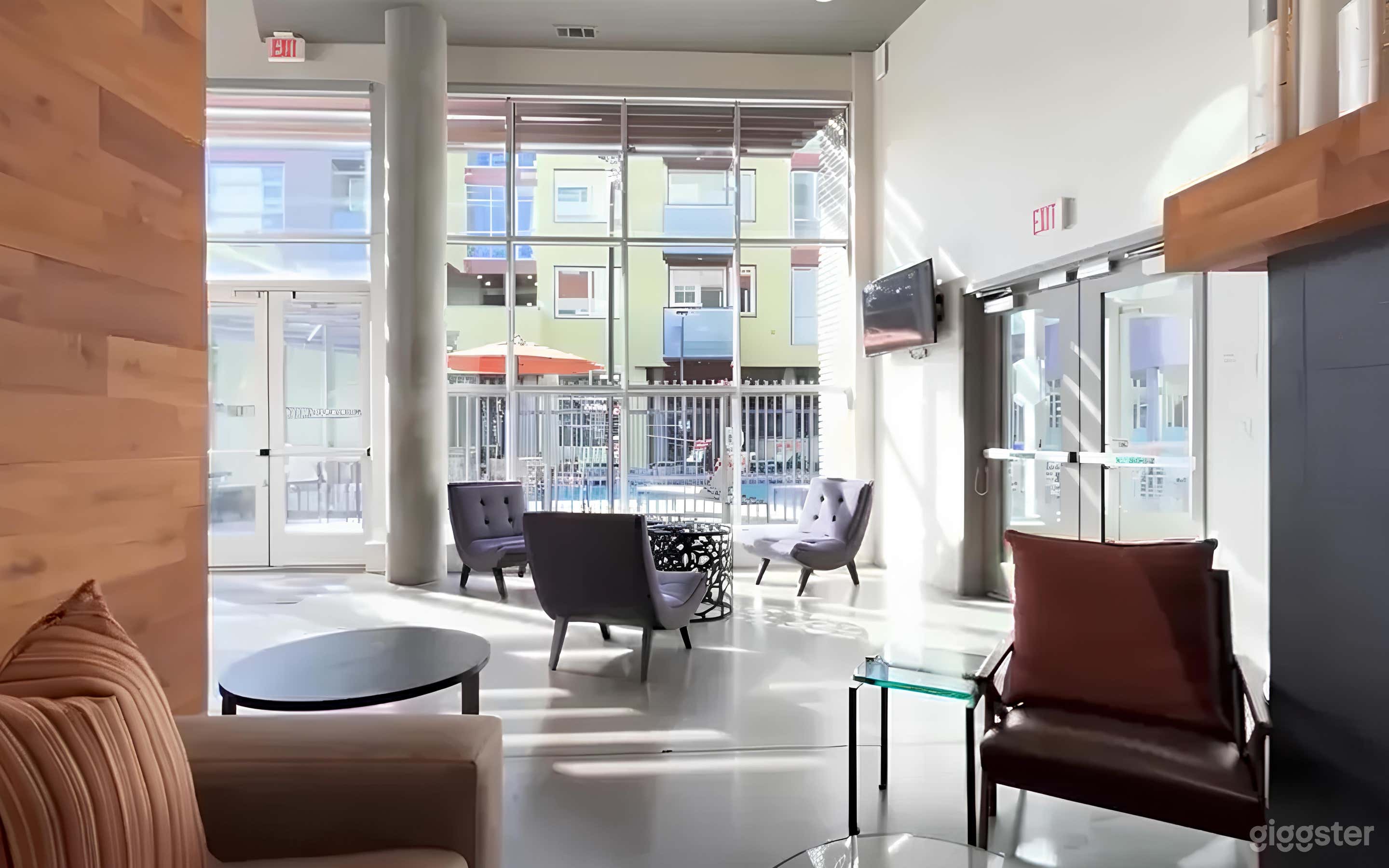 Sunny, Modern Lounge - Ideal for Content Creation Photo 4
