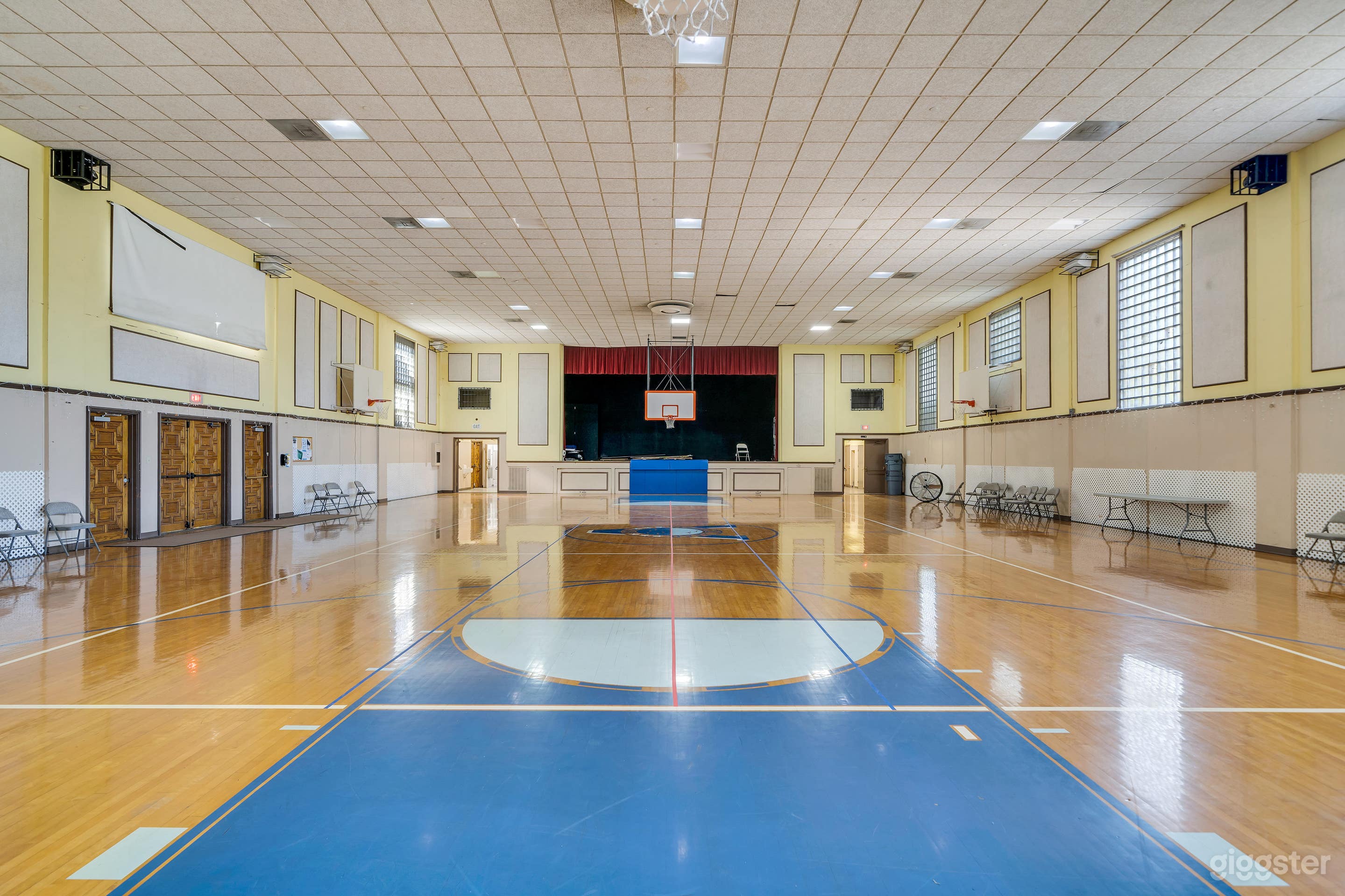 STATE OF THE ART CAMPUS FOR PRODUCTION INDOOR GYM Photo 4