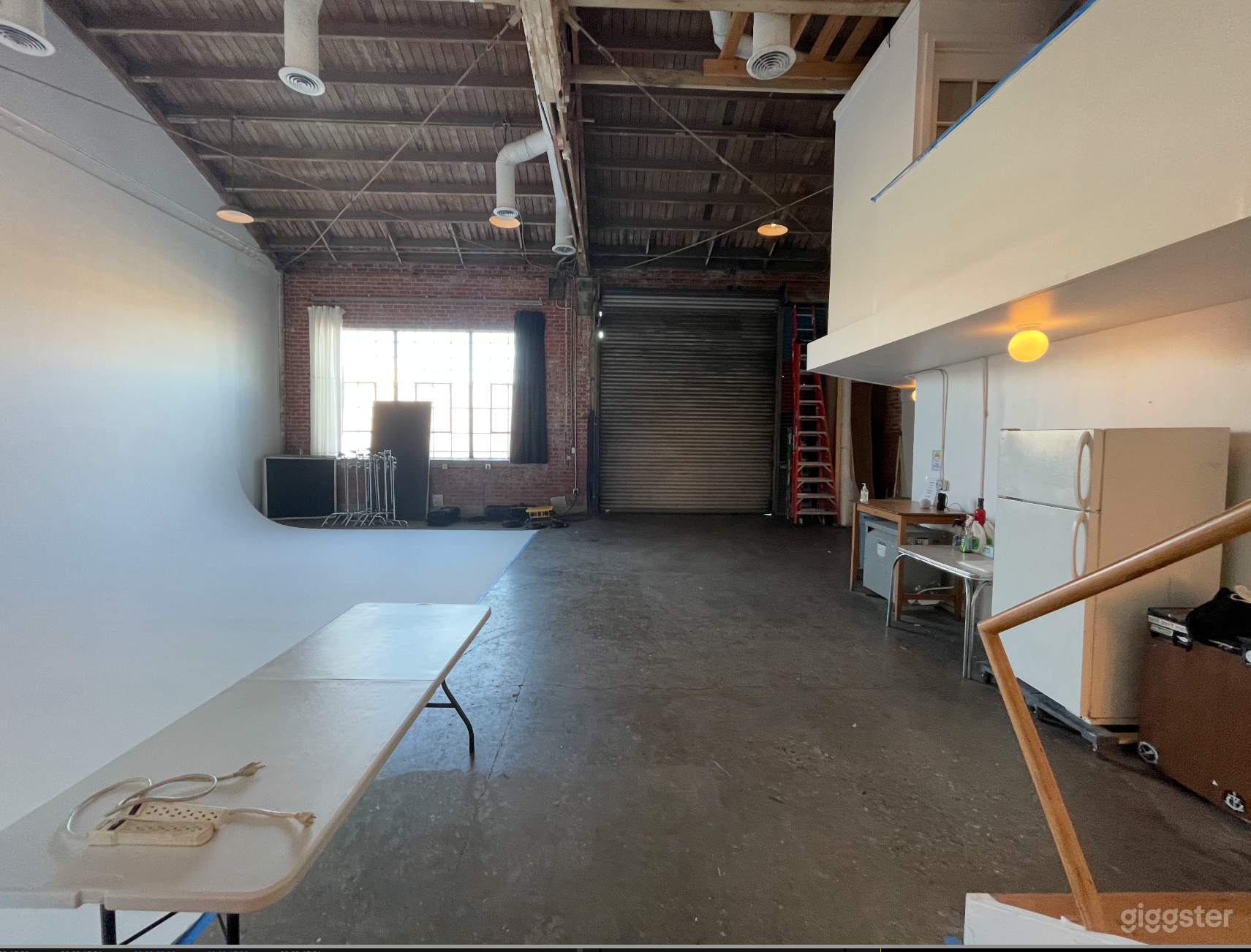 AMAZING AFFORDABLE! PHOTO / VIDEO/ETC. SPACE -DTLA CYC WALL! Photo 3