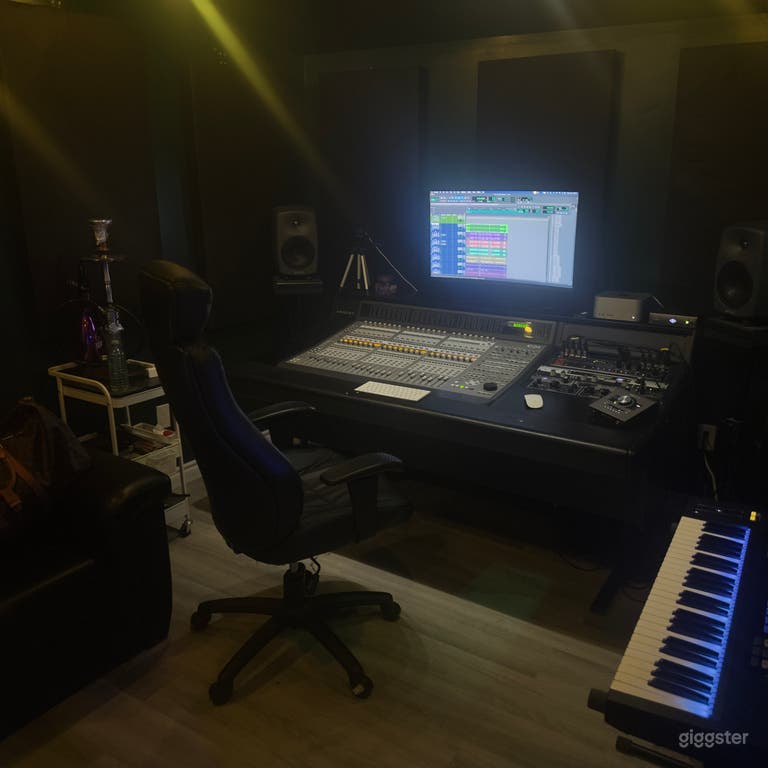  Studio d'enregistrement de Toronto pour musique, podcasts & tournages 