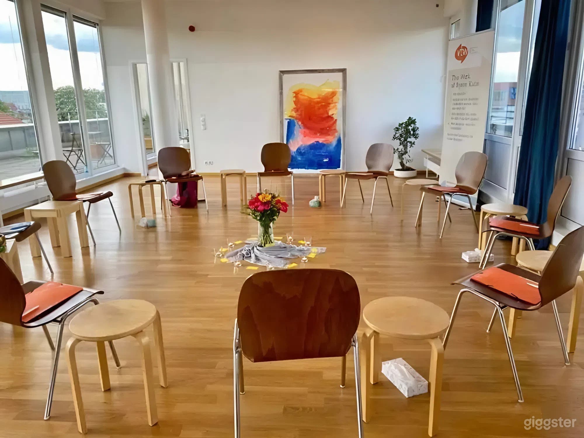 Großzügiger, heller Raum mit Terrasse – für kreative Session Foto 1