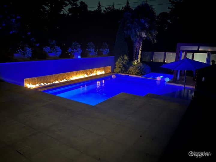 Pristine Outdoor Pool Location in Atlanta Photo 3