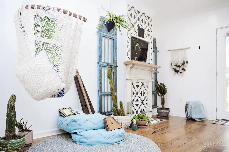 Charming Tiny Home Filming Location: A Cozy Retreat in Nature Photo 2