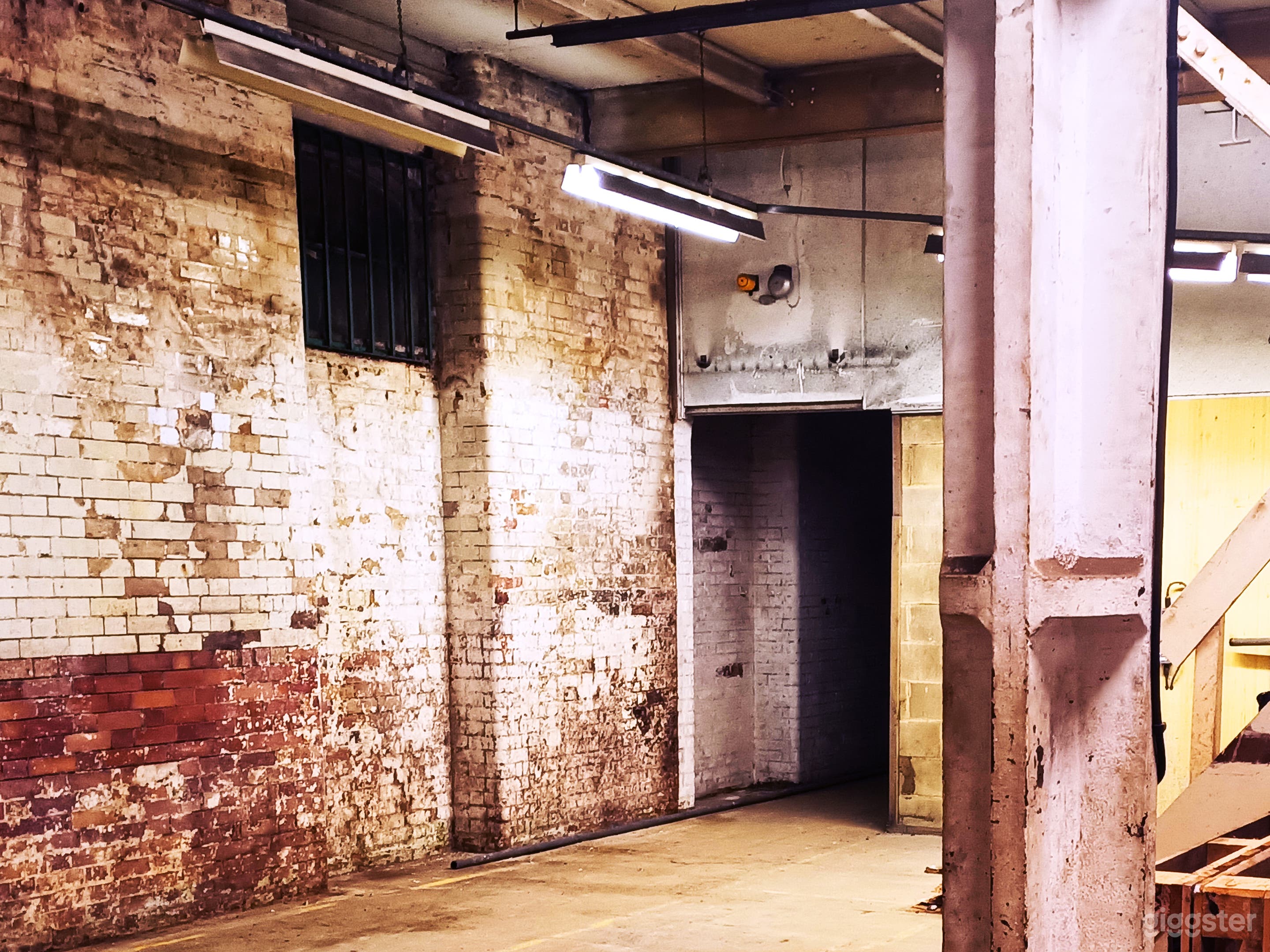 The Unit is divided up into several rooms.