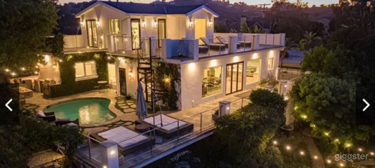 Stunning hill top house Photo 3