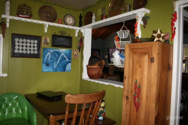  Secret Garden in Reseda 