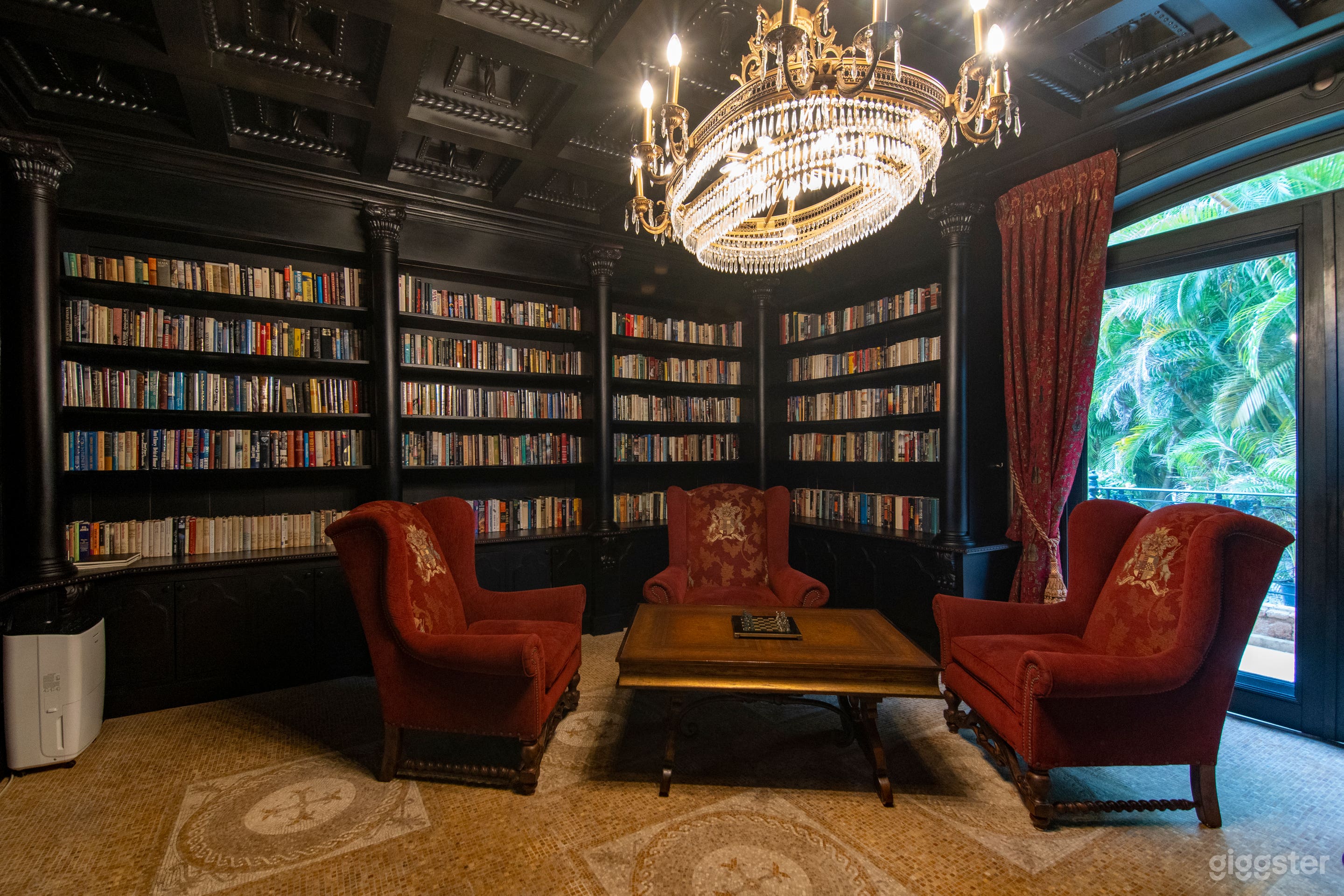 20 Suites Luxurious Tropical Beachfront Villa  Photo 4