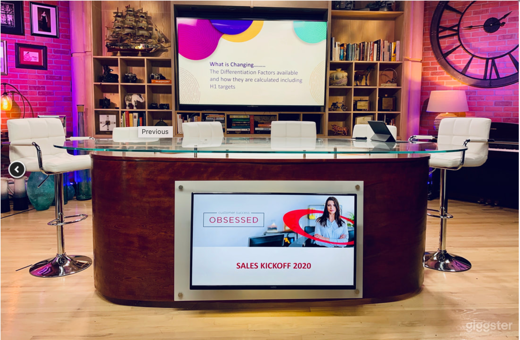 News Desk. Remote feed, 5 cameras, jib, soundproof, full lighting grid.